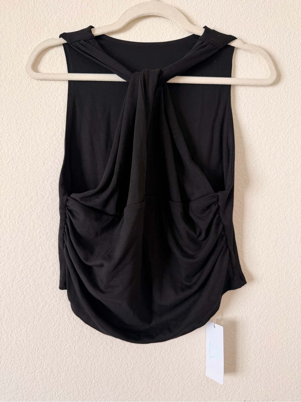 Sage the Label Black Key-Hole Halter Top 🖤